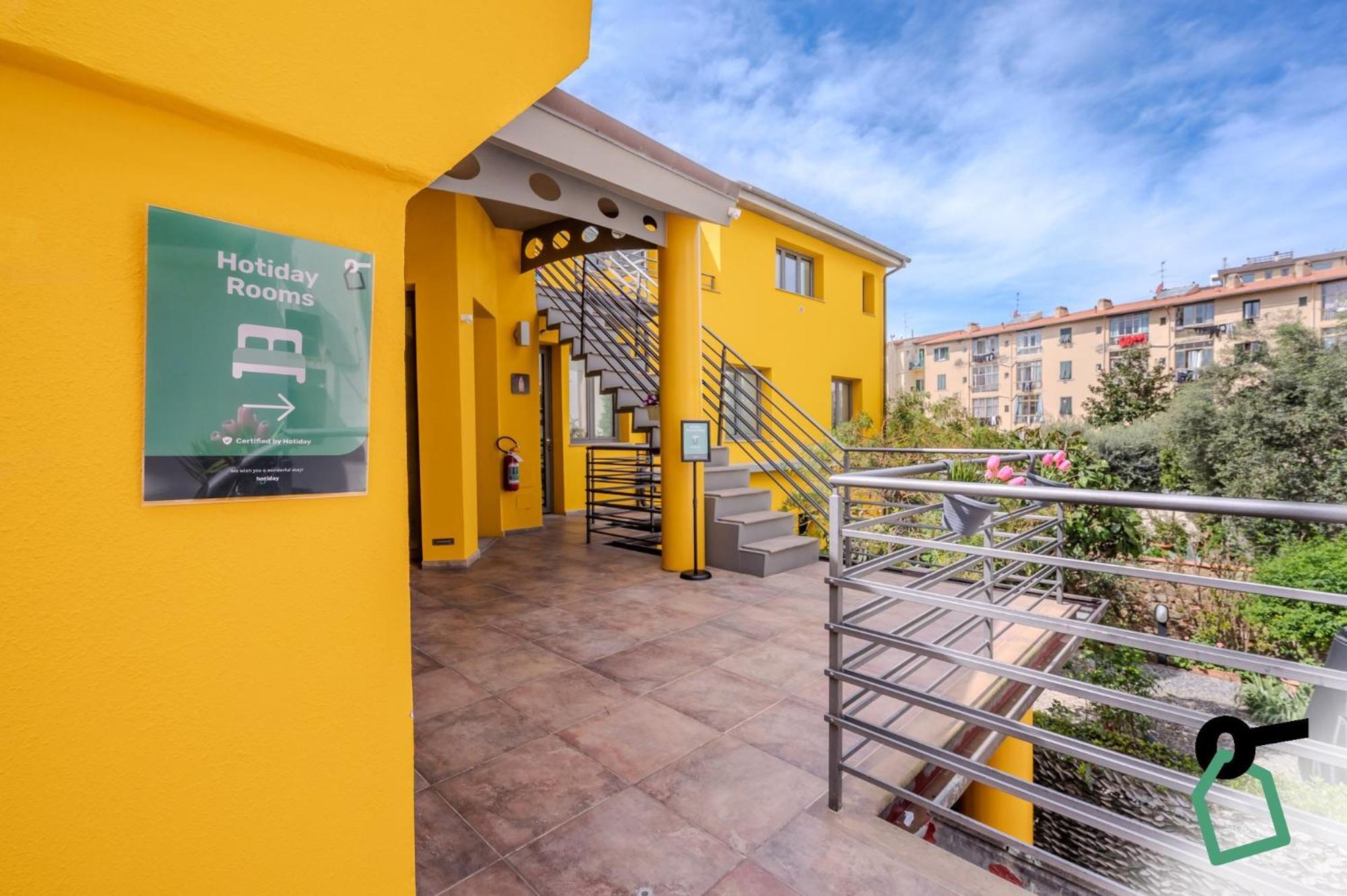 Hotiday Aparthotel Firenze Exterior foto